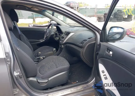 2015 Hyundai Accent Gs z USA, uszkodzony, nr VIN KMHCT5AE3FU231810